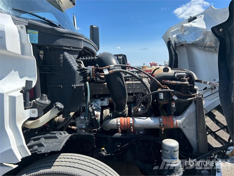 Freightliner Cascadia 126 Tractor Units
