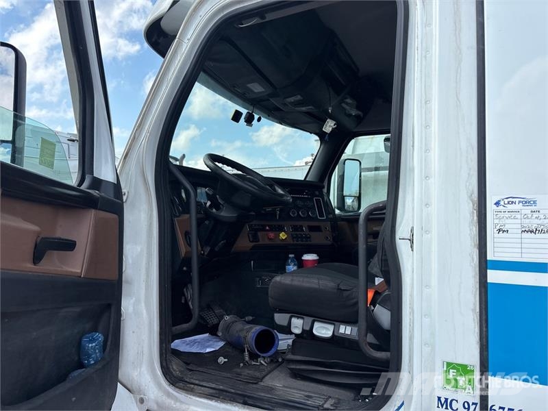 Freightliner Cascadia 126 Tractores (camiões)