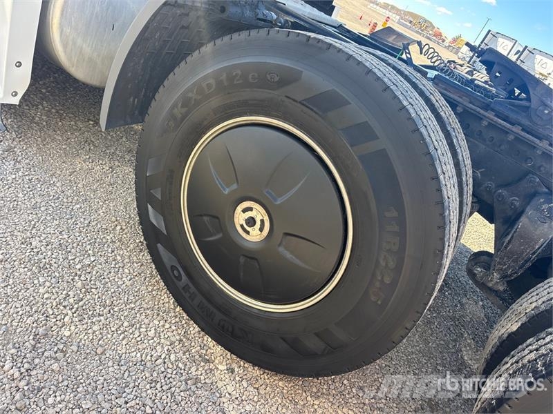 Freightliner Cascadia 126 Trekkers