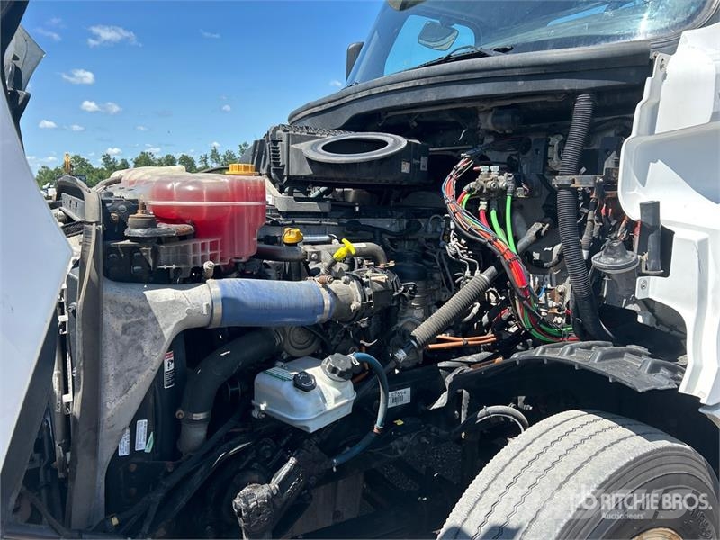 Freightliner Cascadia 126 Tractor Units