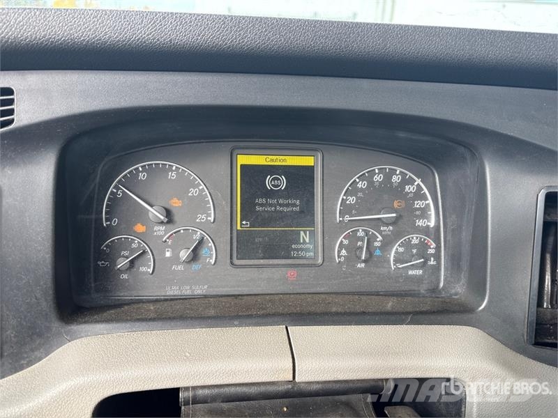 Freightliner Cascadia 126 曳引機組件