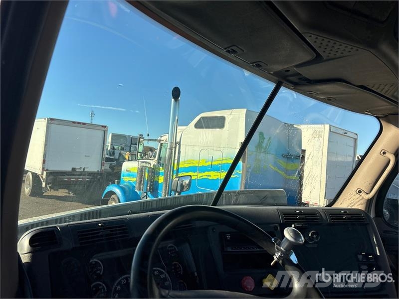 Freightliner Cascadia 125 Тягачі