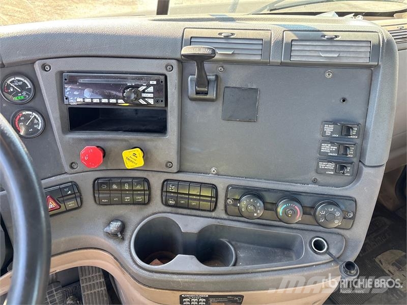 Freightliner Cascadia 125 وحدات الجر