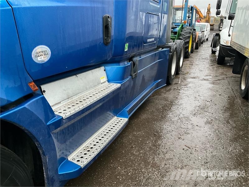 Freightliner Cascadia 126 Truck Tractor Units