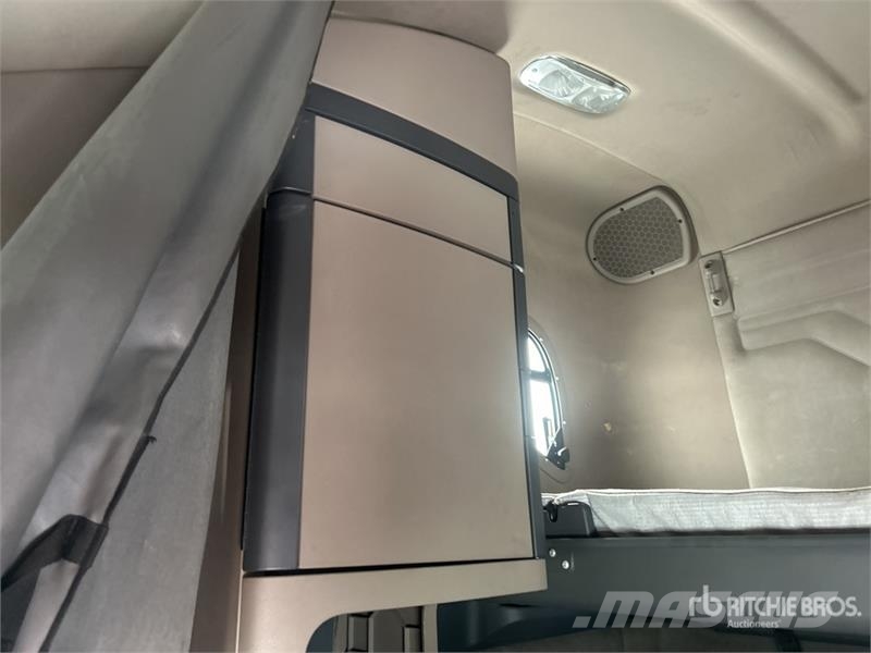 Freightliner Cascadia 125 Тягачі