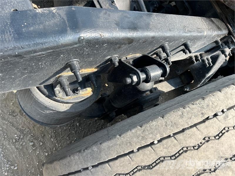 Freightliner Cascadia 125 6x4 T/A Sleeper Truck Tractor Motrici e Trattori Stradali