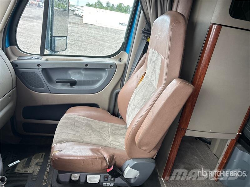 Freightliner Cascadia 125 Vetopöytäautot