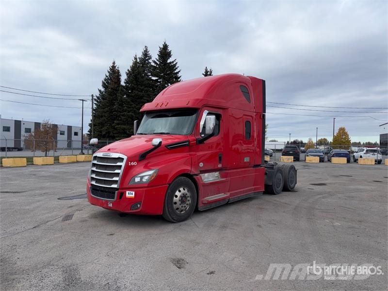 Freightliner Cascadia 126 6x4 T/A Sleeper Truck Tractor Truck Tractor Units