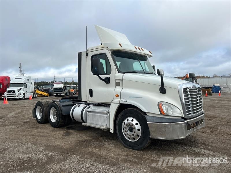 Freightliner Cascadia 125 Седельные тягачи