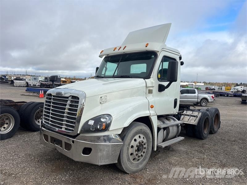 Freightliner Cascadia 125 Седельные тягачи