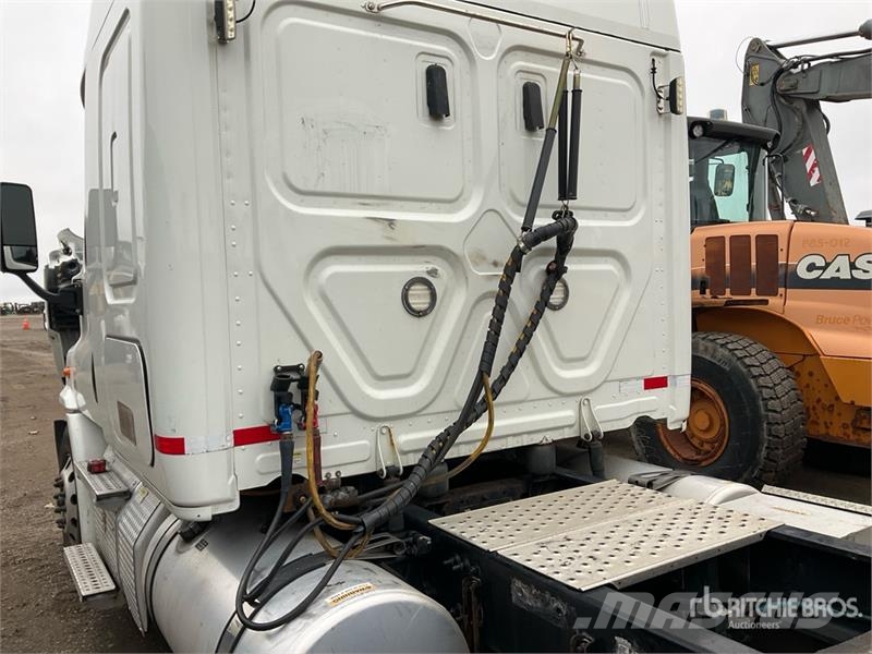 Freightliner Cascadia 113 Sattelzugmaschinen