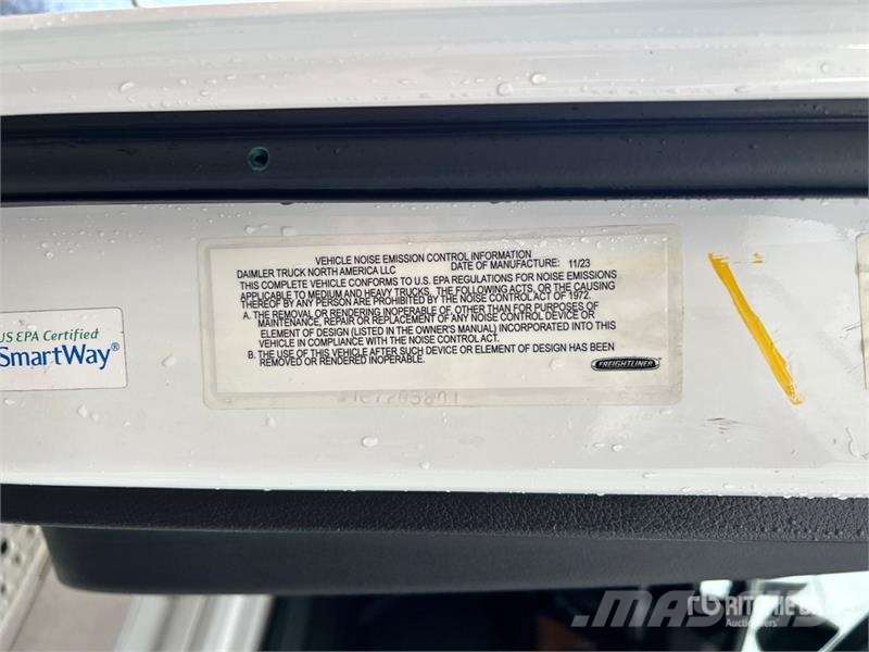 Freightliner Cascadia 126 وحدات الجر