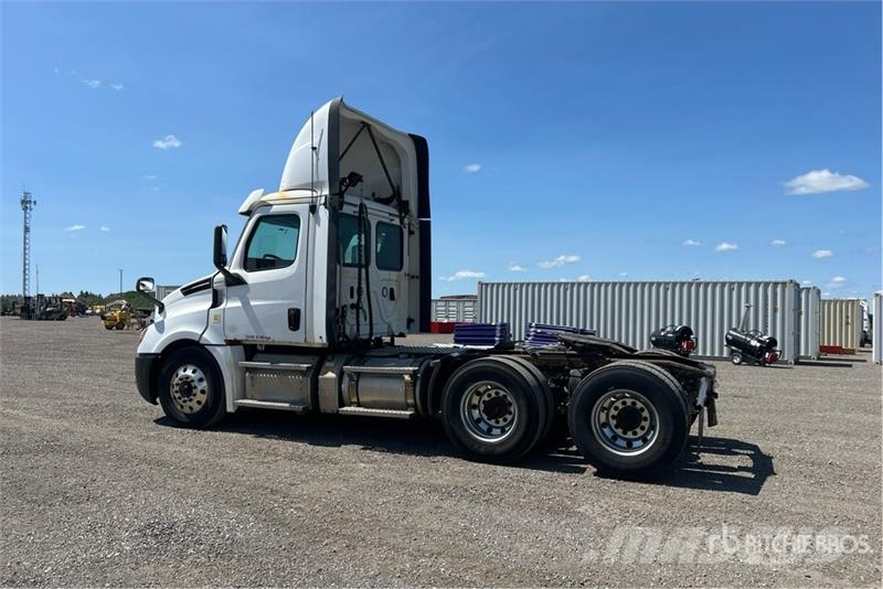Freightliner Cascadia 126 Tractor Units