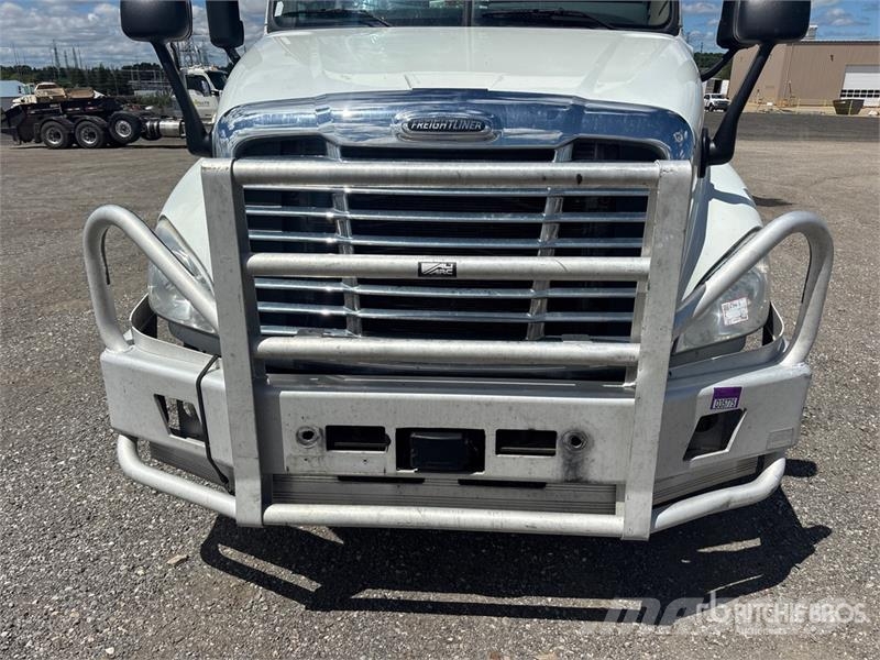 Freightliner Cascadia 125 6x4 T/A Sleeper Truck Tractor Motrici e Trattori Stradali