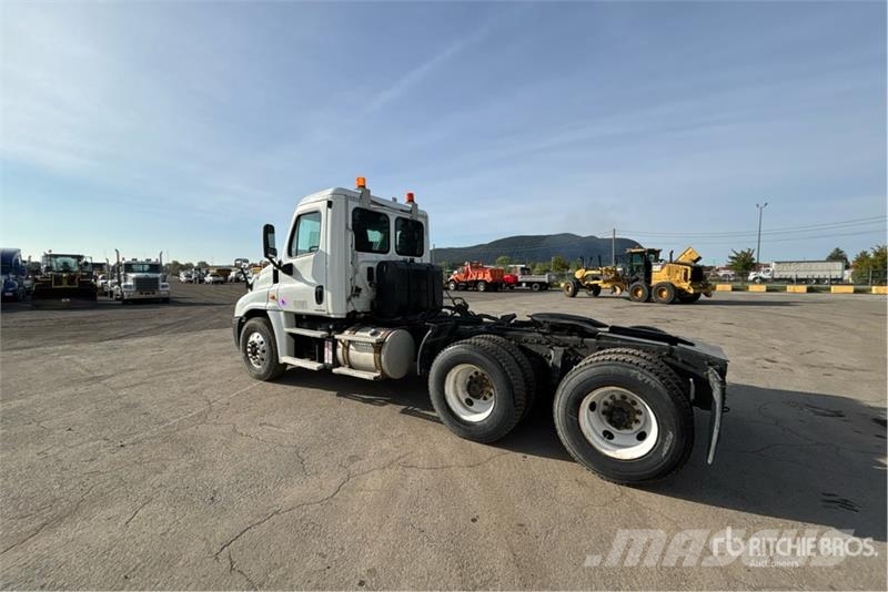 Freightliner Cascadia 125 Motrici e Trattori Stradali