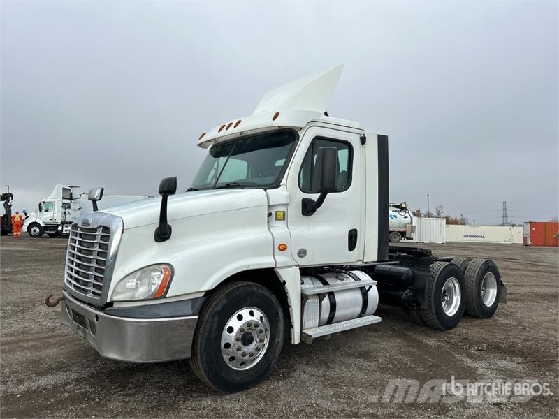 Freightliner Cascadia 125 Седельные тягачи