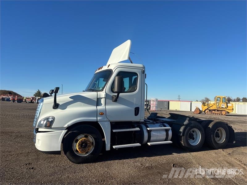 Freightliner Cascadia 125 Тягачі