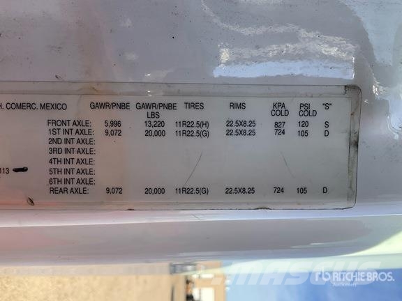 Freightliner Cascadia 126 6x4 T/A Sleeper Truck Tractor Tractor Units