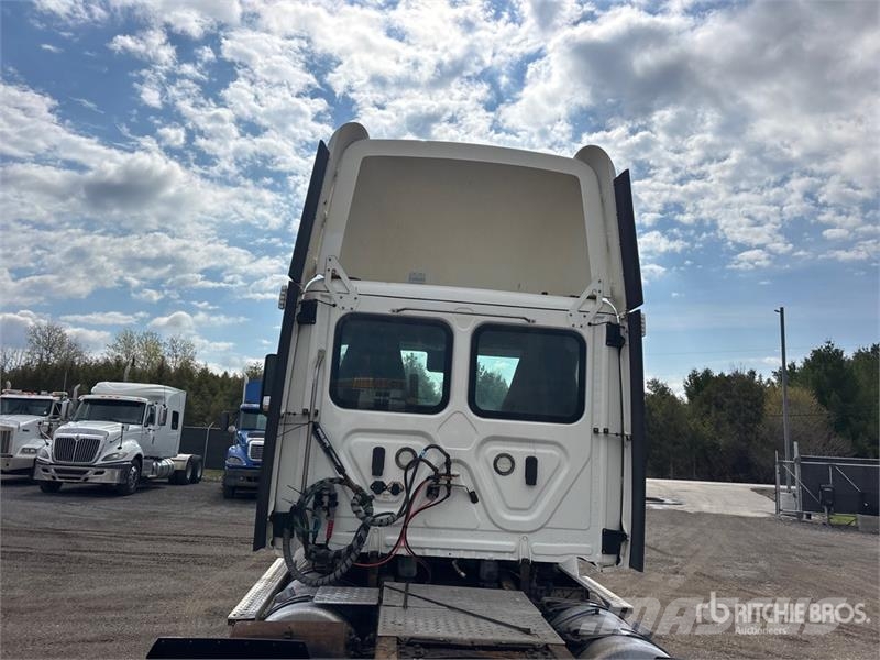 Freightliner Cascadia 126 Vetopöytäautot
