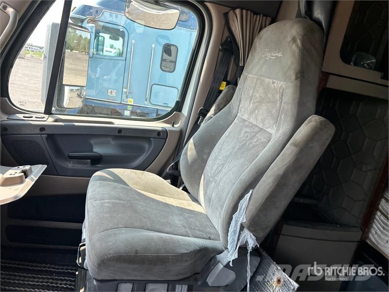 Freightliner Cascadia 125 6x4 T/A Sleeper Truck Tractor Motrici e Trattori Stradali