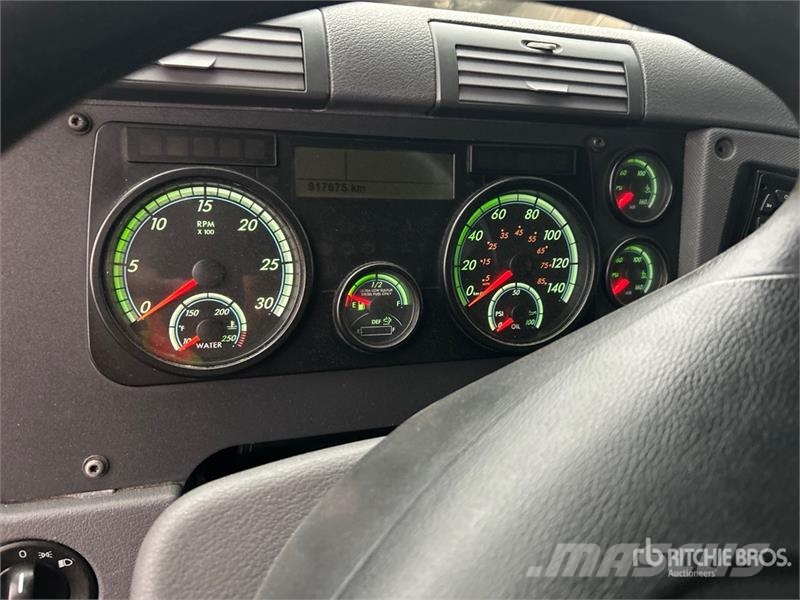 Freightliner Cascadia 125 6x4 T/A Sleeper Truck Tractor Motrici e Trattori Stradali