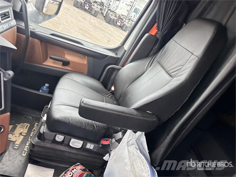 Freightliner Cascadia 126 Tractores (camiões)