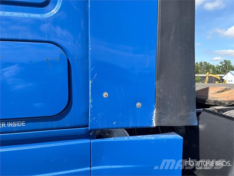 Freightliner Cascadia 125 6x4 Evolution T/A Sleeper Truck Tract Motrici e Trattori Stradali