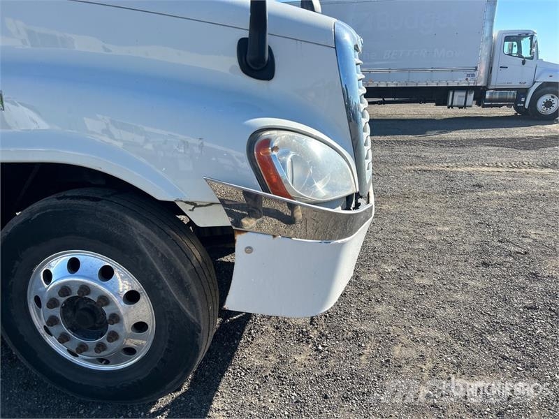 Freightliner Cascadia 125 Vetopöytäautot