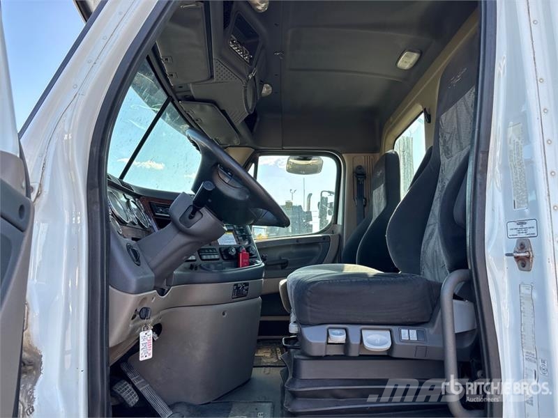 Freightliner Cascadia 125 曳引機組件