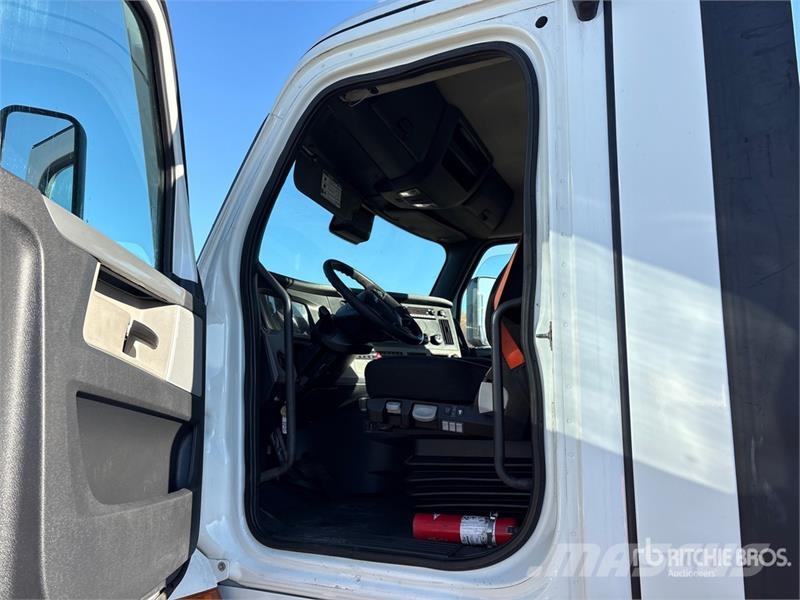 Freightliner Cascadia 126 Sattelzugmaschinen