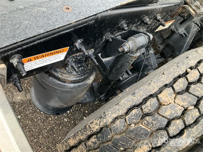 Freightliner Cascadia 126 Vetopöytäautot