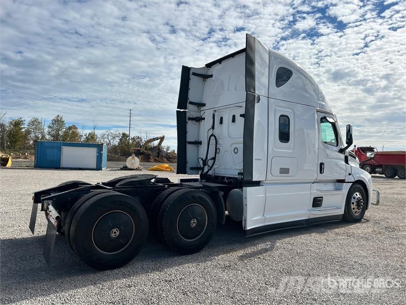 Freightliner Cascadia 126 Cavalos mecânicos