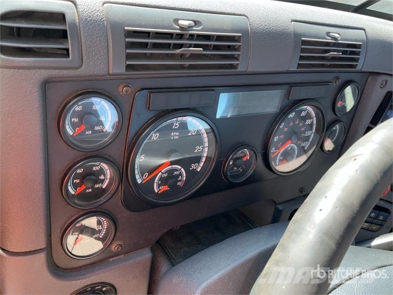 Freightliner Cascadia 113 Tracteur routier