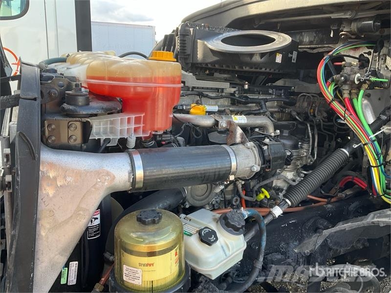 Freightliner Cascadia 126 وحدات الجر