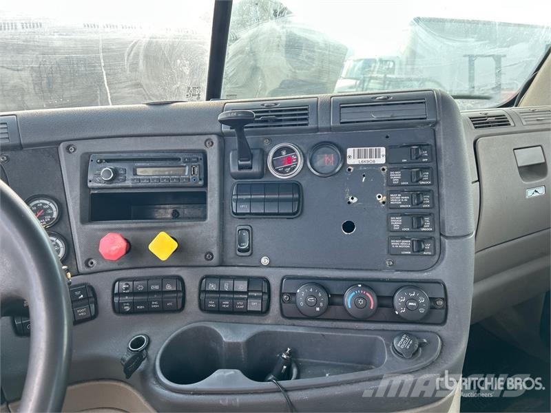 Freightliner Cascadia 125 وحدات الجر