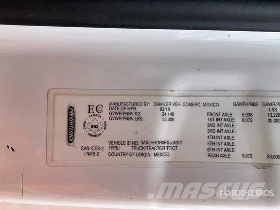 Freightliner Cascadia 126 6x4 T/A Sleeper Truck Tractor وحدات الجر