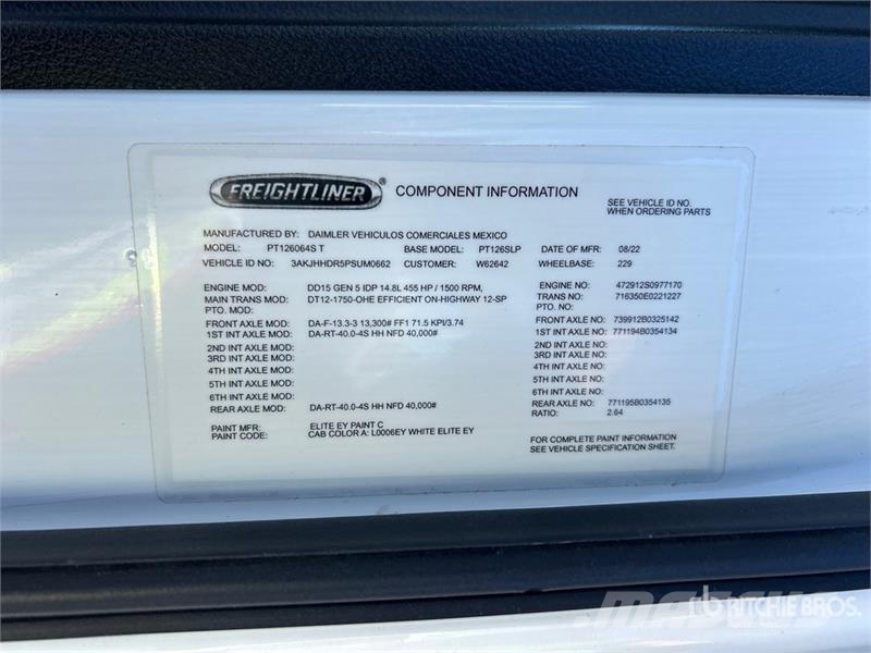 Freightliner Cascadia 126 وحدات الجر
