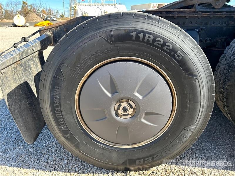 Freightliner Cascadia 126 وحدات الجر