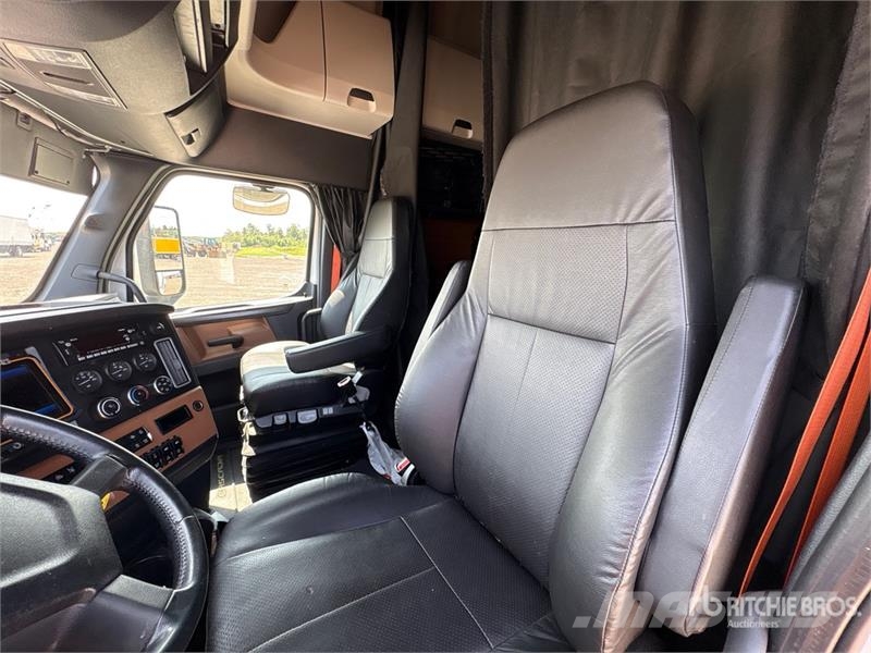 Freightliner Cascadia 126 Tractores (camiões)