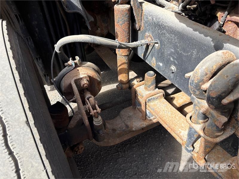 Freightliner Cascadia 125 6x4 T/A Sleeper Truck Tractor Trekkvogner