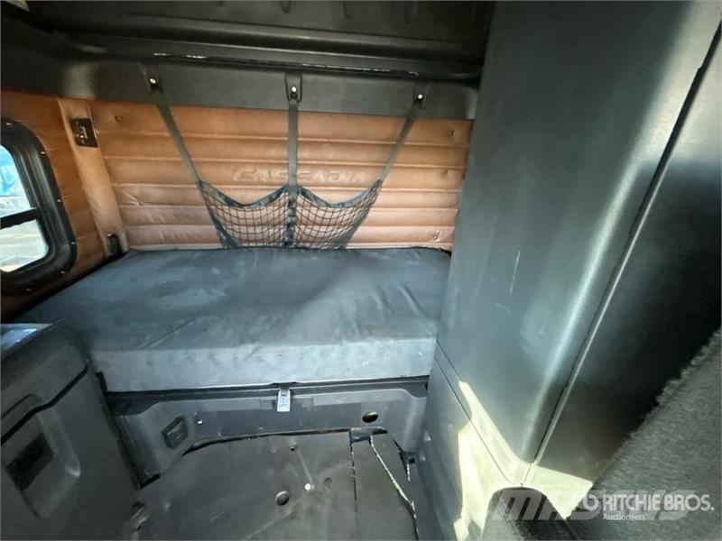 Freightliner Cascadia 126 Sattelzugmaschinen