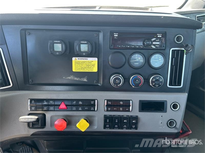 Freightliner Cascadia 126 Tractor Units