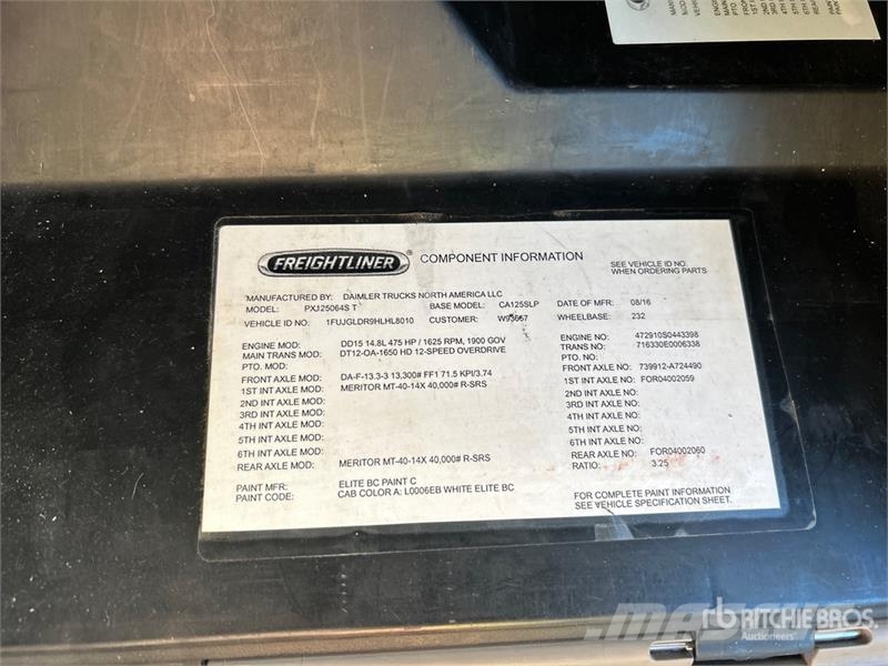 Freightliner Cascadia 125 6x4 T/A Sleeper Truck Tractor Sattelzugmaschinen