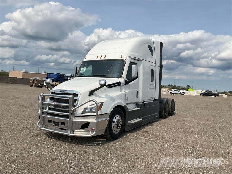 Freightliner Cascadia 126 Prime Movers