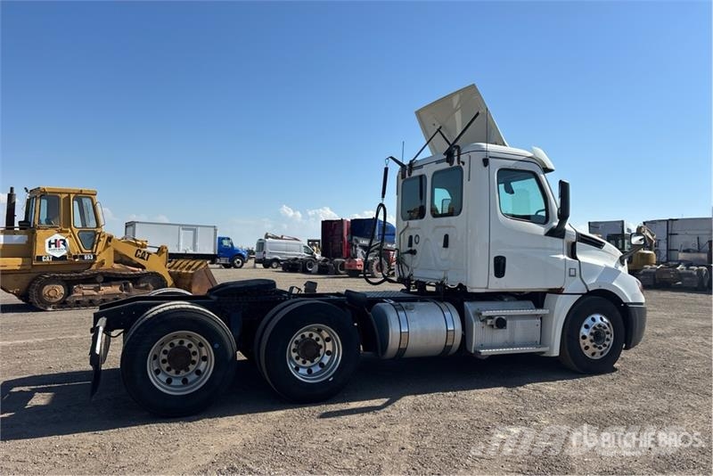 Freightliner Cascadia 126 Nyergesvontatók