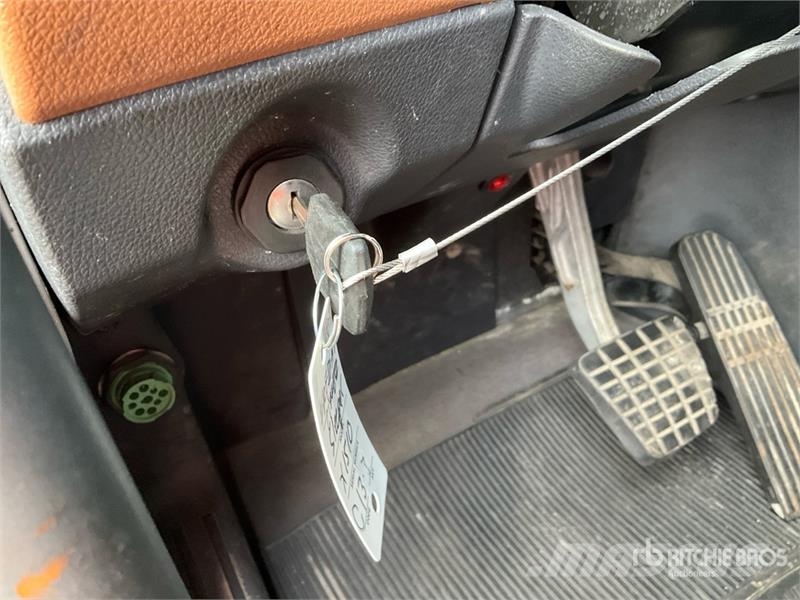 Freightliner Cascadia 126 Vetopöytäautot