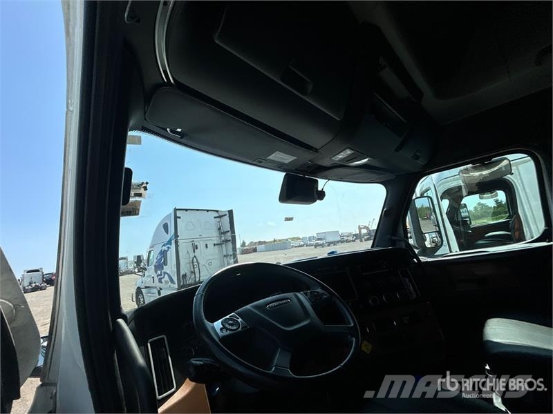Freightliner Cascadia 126 Naudoti vilkikai