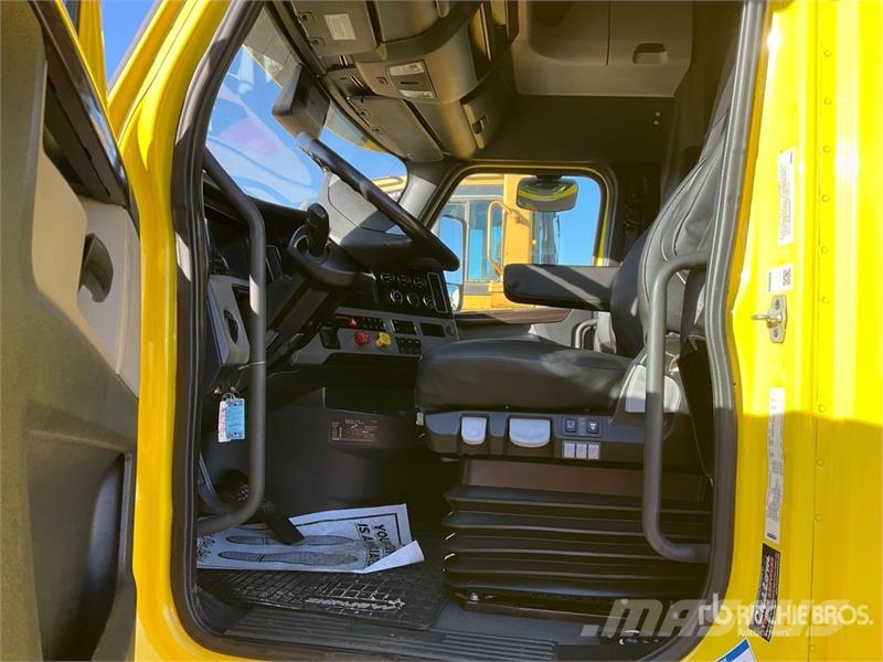 Freightliner Cascadia 126 Sattelzugmaschinen