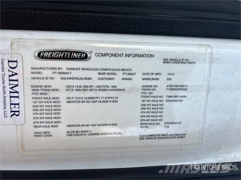 Freightliner Cascadia 126 6x4 T/A Sleeper Truck Tractor Trekkers
