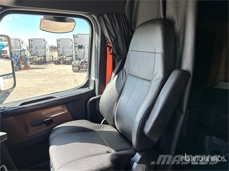Freightliner Cascadia 126 Cavalos mecânicos